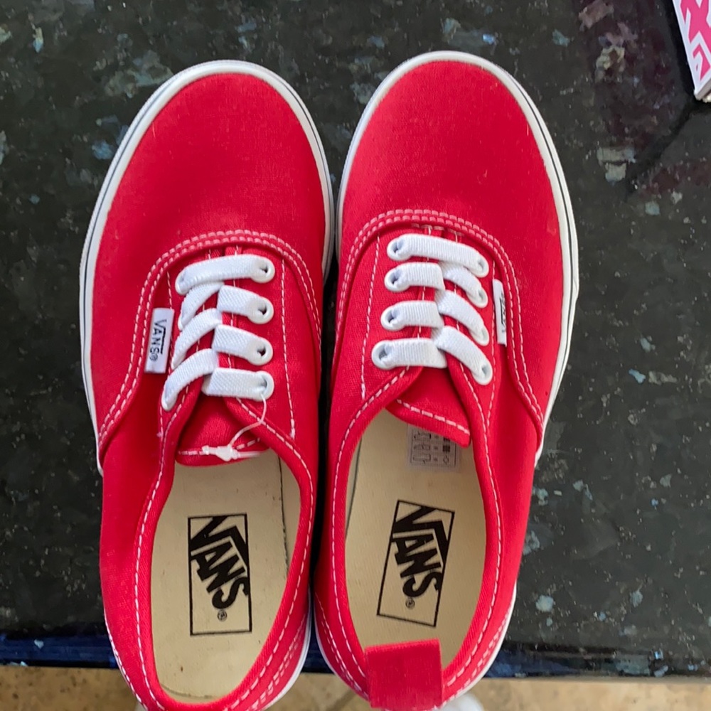 Vans tennis shoe